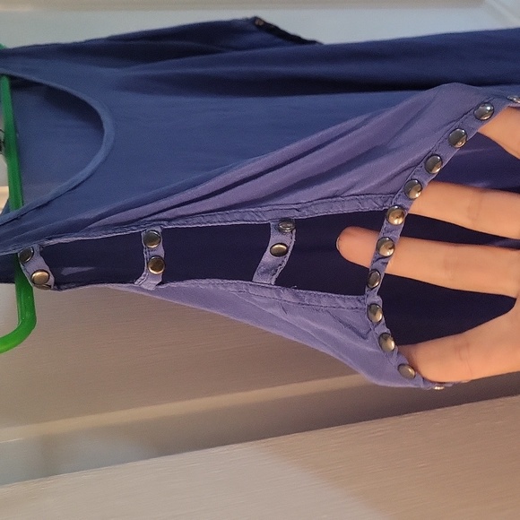 100% Silk Blouse with stuffed accents. - Picture 2 of 6